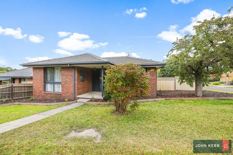 1 Cobb Court, Newborough VIC 3825