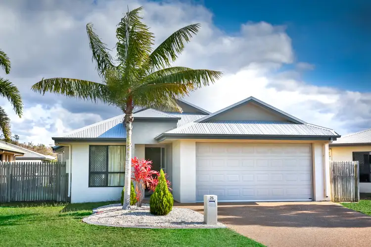 25 Eungella Court, Bushland Beach QLD 4818