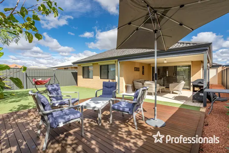 5 Maddox Street, Hilbert WA 6112