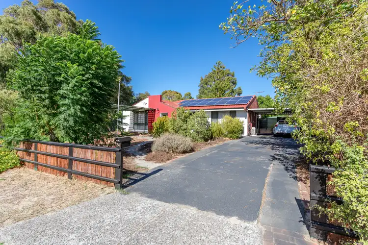 24 Tamarind Crescent, Kelmscott WA 6111