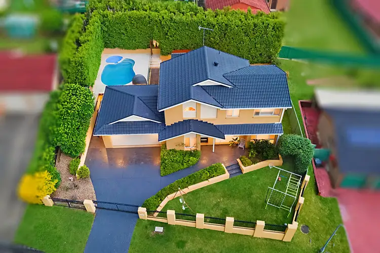 9 Woodport Close, Green Point NSW 2251