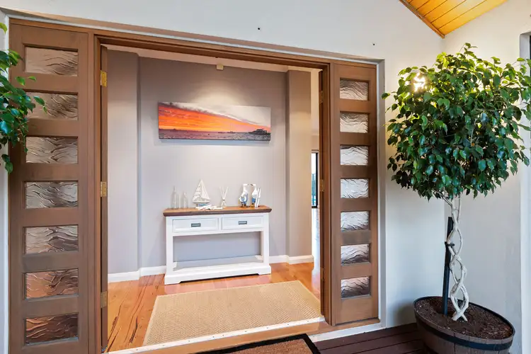 Fifth view of Homely house listing, 8 Lipari Link, Yangebup WA 6164