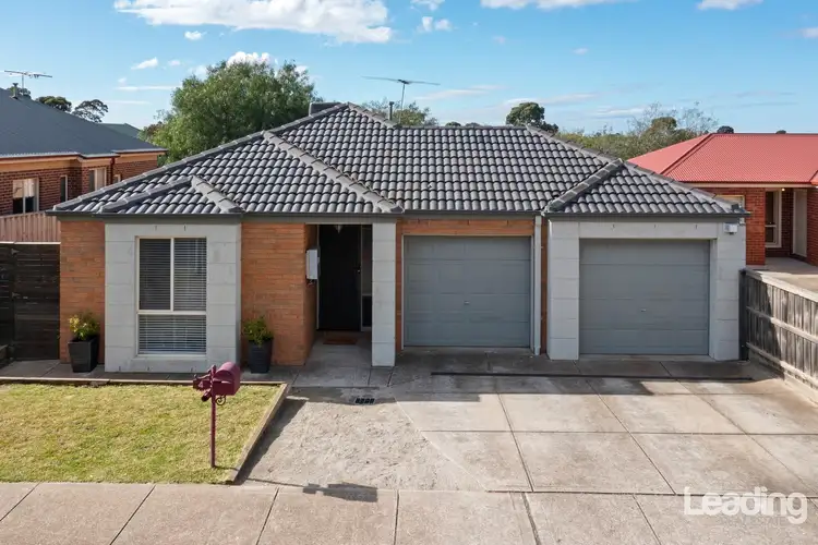 Second view of Homely house listing, 4 Rogers Court, Sunbury VIC 3429