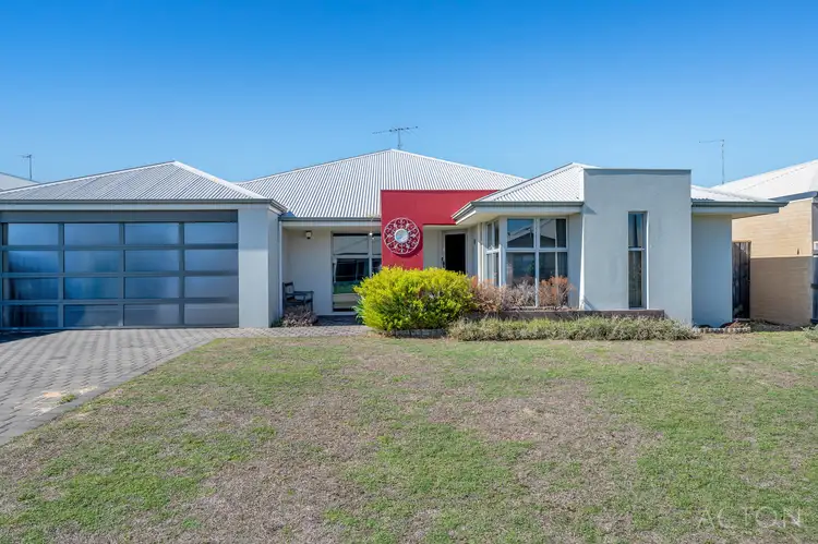 18 Senecio Way, Halls Head WA 6210