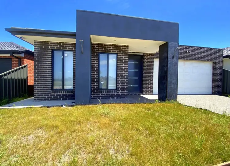 Second view of Homely house listing, 8 Manorwood Crescent, Wollert VIC 3750