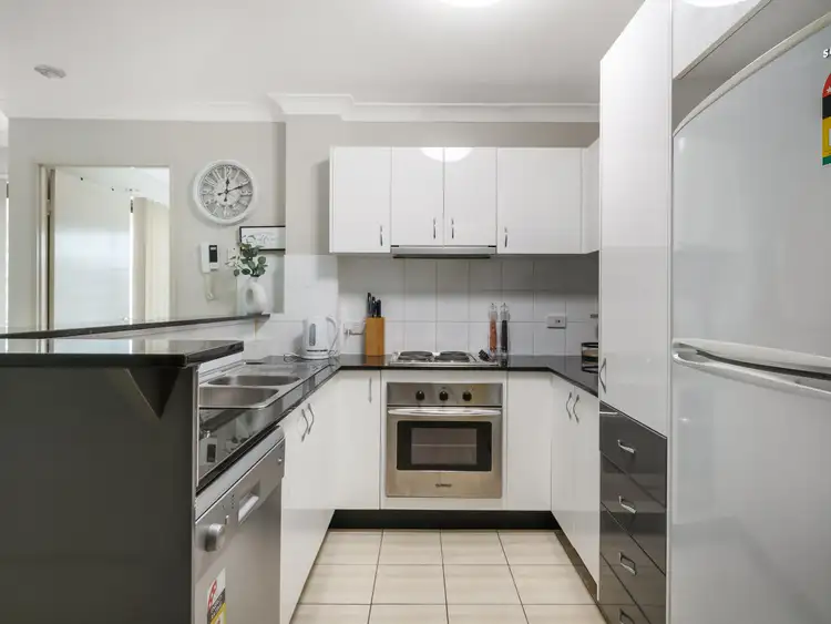 Fifth view of Homely apartment listing, 28/4-8 Omeo Street, Macgregor QLD 4109
