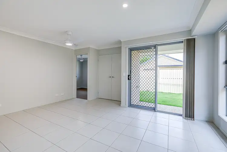 Fifth view of Homely house listing, 2/11 Finch Court, Loganlea QLD 4131