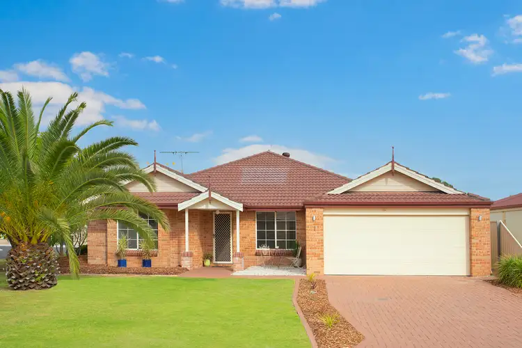 1 Woodside Way, Broadwater WA 6280