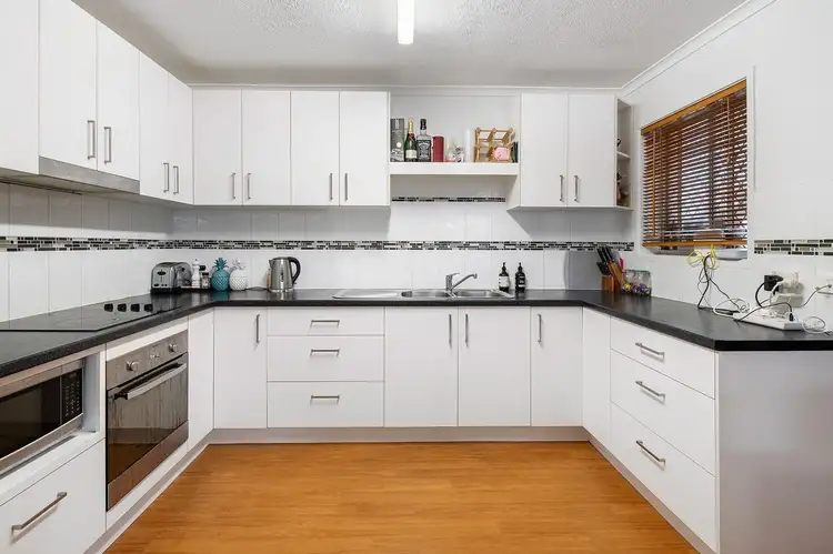 Third view of Homely apartment listing, 2/18 Anne Avenue, Broadbeach QLD 4218