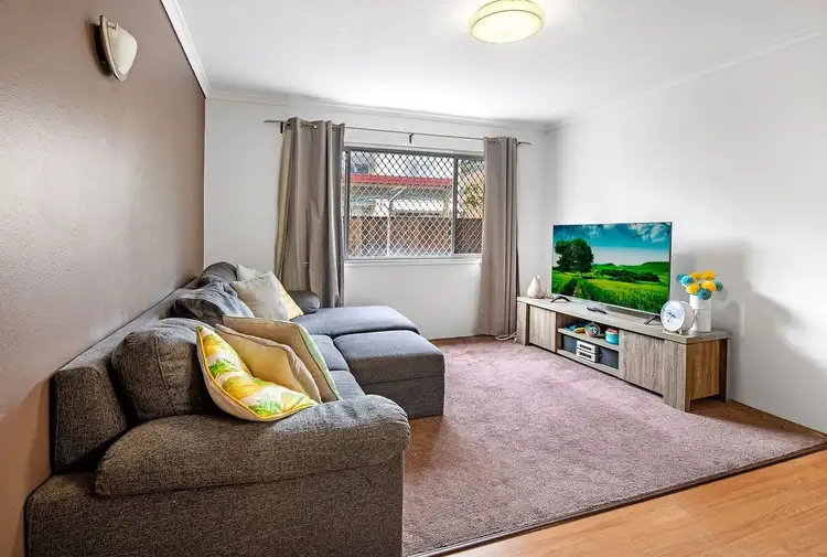 Fifth view of Homely apartment listing, 2/18 Anne Avenue, Broadbeach QLD 4218