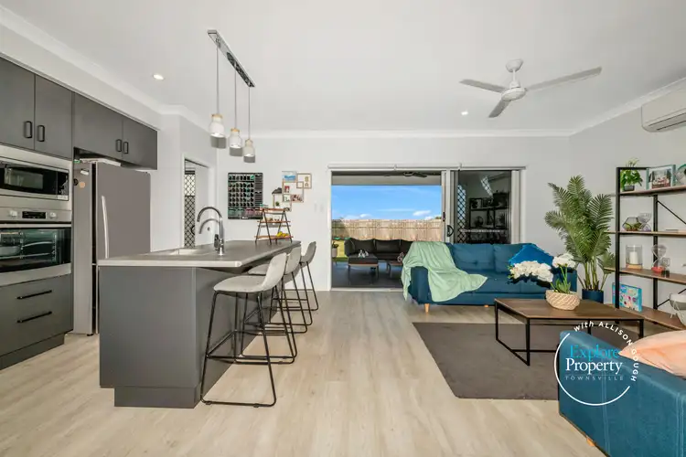 12 Blackthorn Street, Mount Low QLD 4818