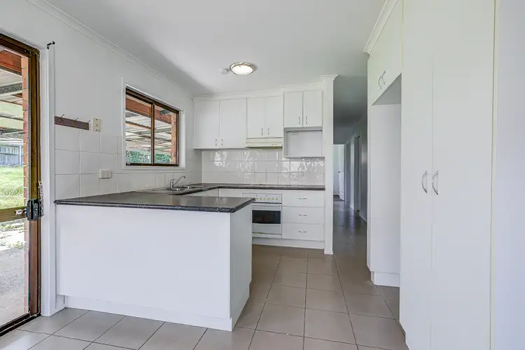 48 Avonmore Street, Edens Landing QLD 4207