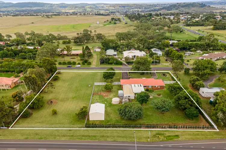 Second view of Homely house listing, 4 Rocky Ridge Court, Cotswold Hills QLD 4350