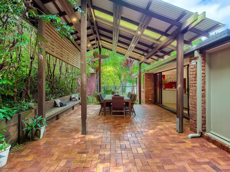 71 Carinya Street, Indooroopilly QLD 4068