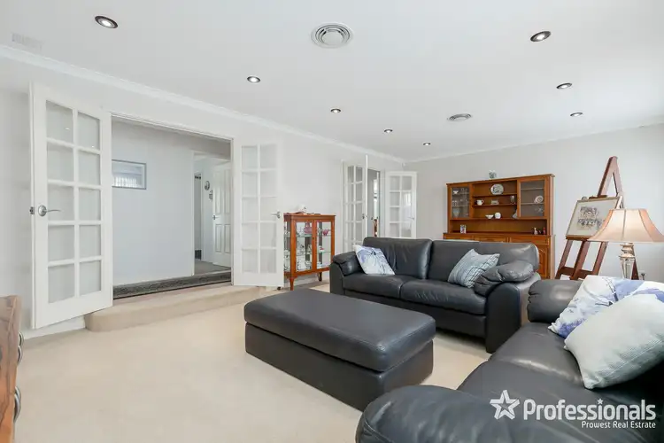 12B Atkinson Gardens, Leeming WA 6149