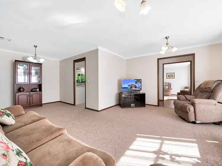 Fourth view of Homely house listing, 1 Primrose Court, Cranbourne North VIC 3977