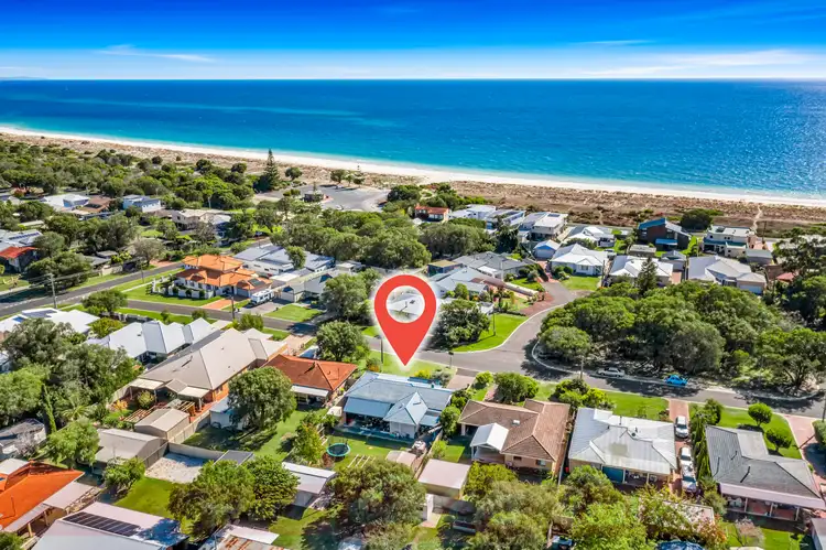 10 Hovea Crescent, West Busselton WA 6280