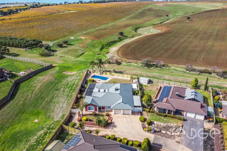 18 Mark Avenue, Craigmore SA 5114