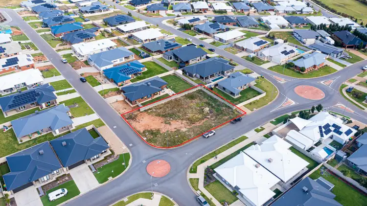 23 Muttama Parade, Gobbagombalin NSW 2650
