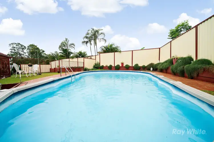 10 Majestic Court, Regents Park QLD 4118