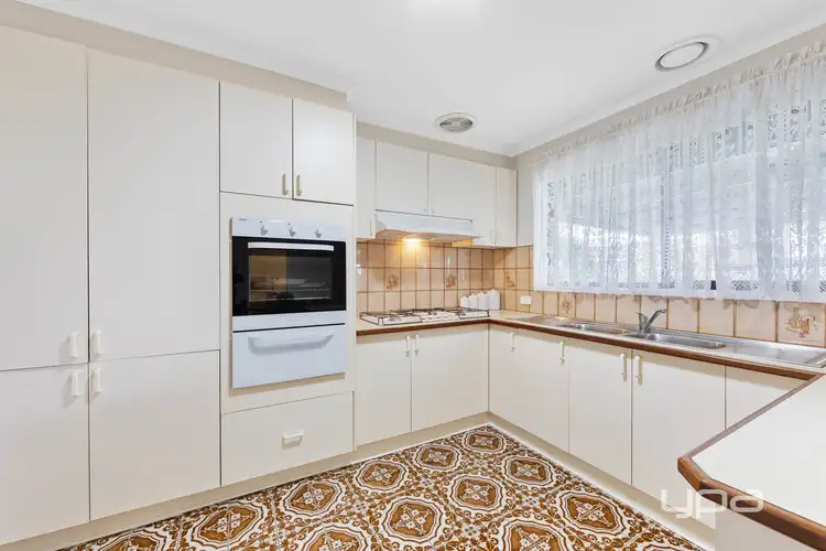 Fifth view of Homely house listing, 15 Trelawny Place, Kings Park VIC 3021