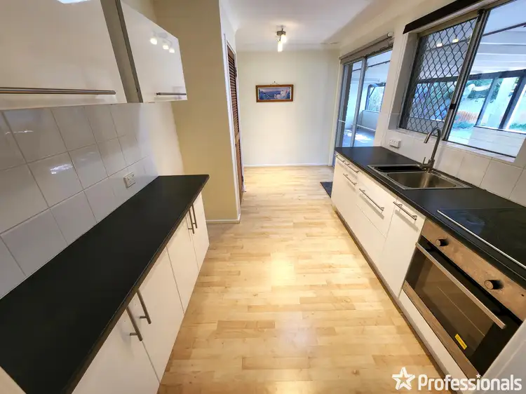 Fourth view of Homely house listing, 8 Mcleish Place, Thornlie WA 6108