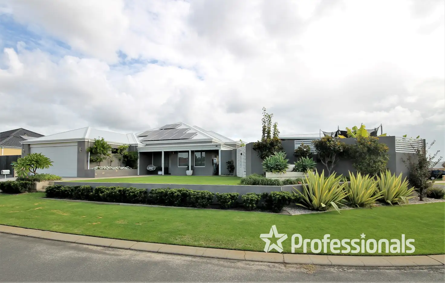 Main view of Homely house listing, 8 Galloway Bend, Eaton WA 6232