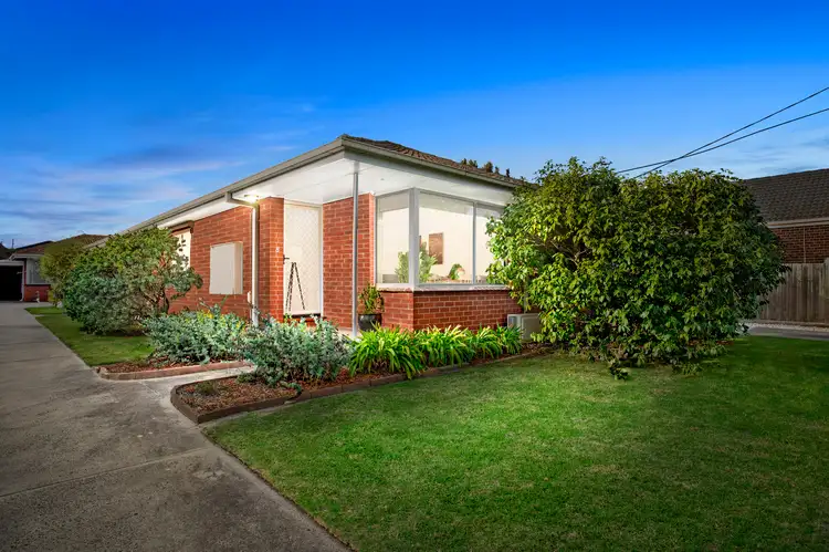 Second view of Homely unit listing, 8/9-11 Radcliff Avenue, Cheltenham VIC 3192