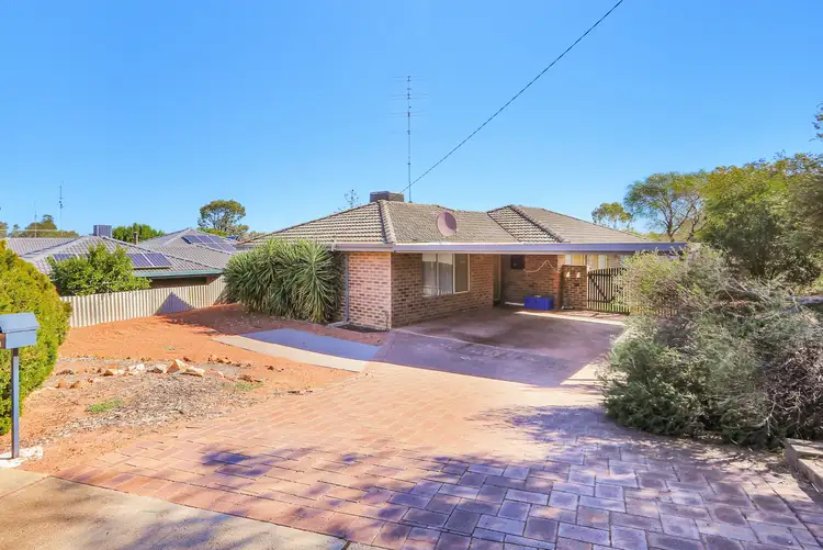 19 Goomalling Rd, Northam WA 6401