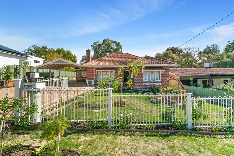 7 Woolowra Road, Greenmount WA 6056