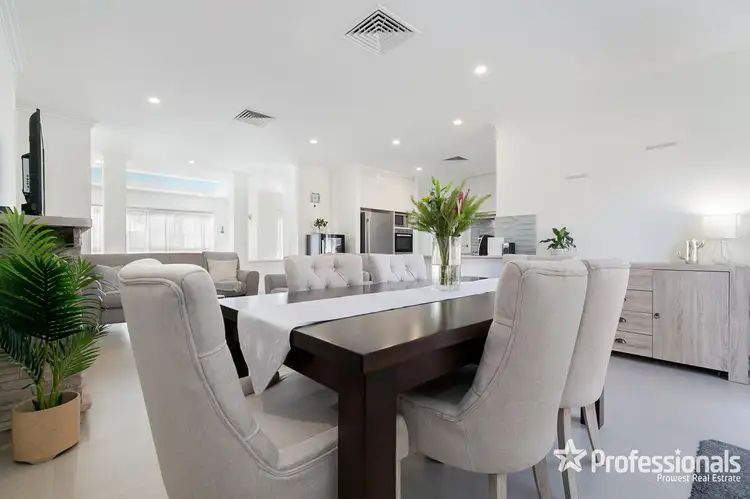 7a Colebatch Hill, Kardinya WA 6163