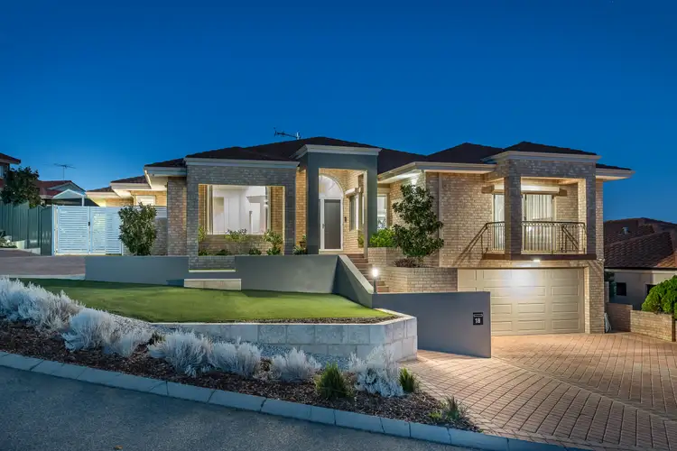 18 Whitepeak Place, Padbury WA 6025