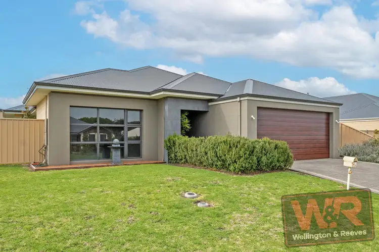 14 Hume Corner, Yakamia WA 6330