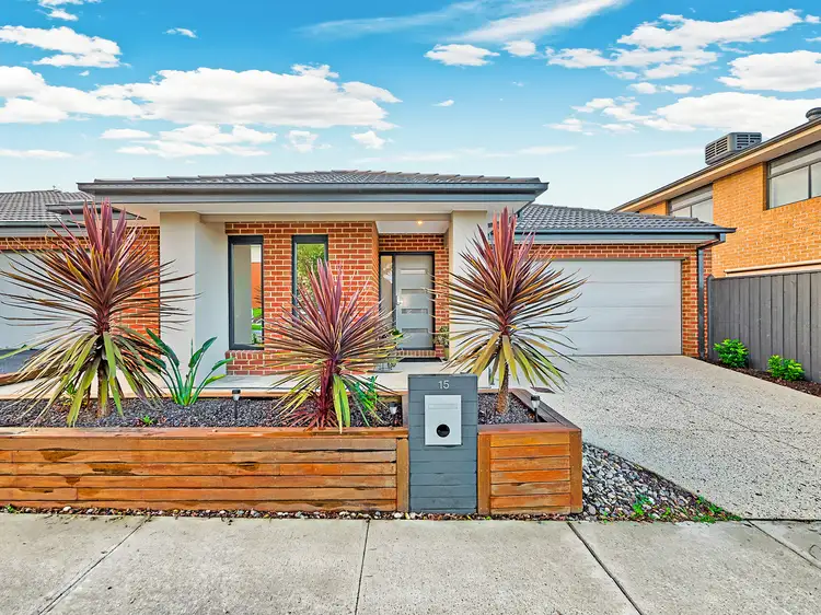 15 Invermay Way, Clyde VIC 3978