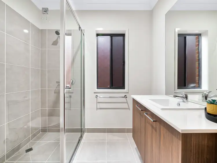 Fifth view of Homely house listing, 15 Invermay Way, Clyde VIC 3978