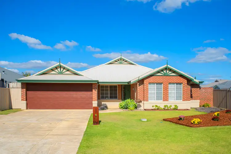16 Marsupial Bend, Broadwater WA 6280