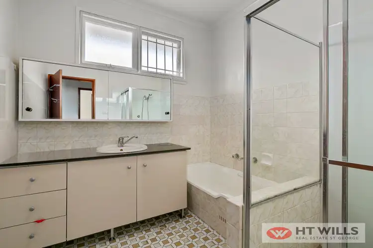 Sixth view of Homely villa listing, 1/74-76 Alfred Street, Ramsgate NSW 2217