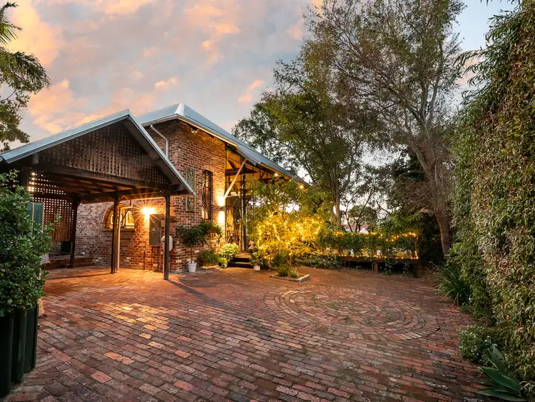 3A Cleopatra Street, Palmyra WA 6157