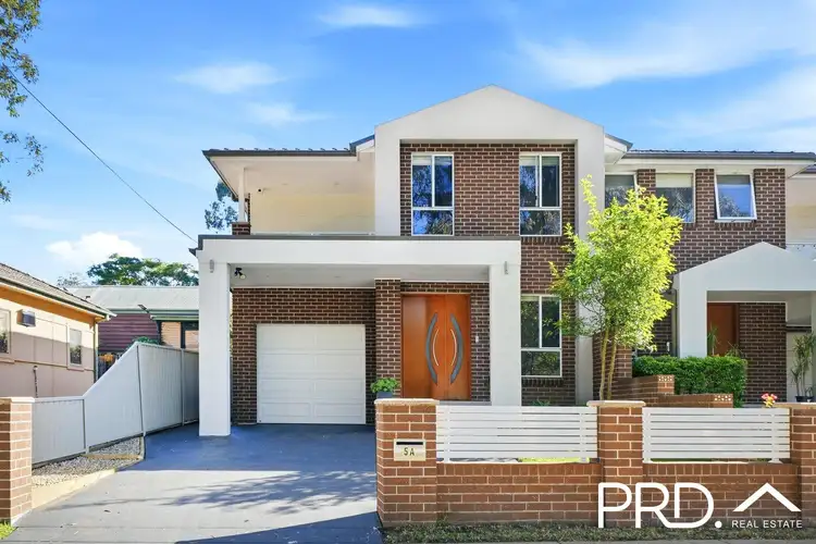 5a Monash Avenue