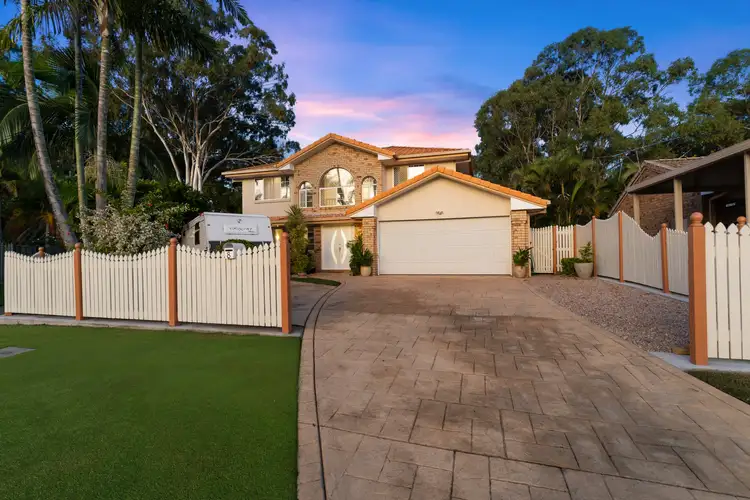 8 Hillier Street, Clontarf QLD 4019