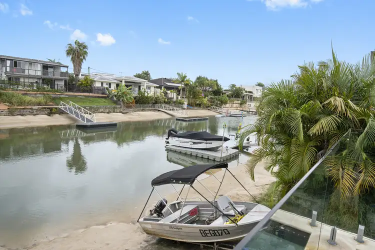 2 Bahia Court, Broadbeach Waters QLD 4218