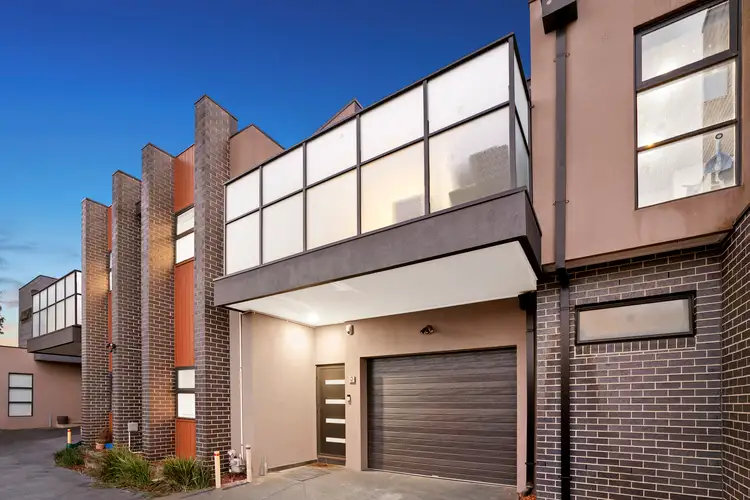 Main view of Homely unit listing, 2/25 Conn Street, Ferntree Gully VIC 3156