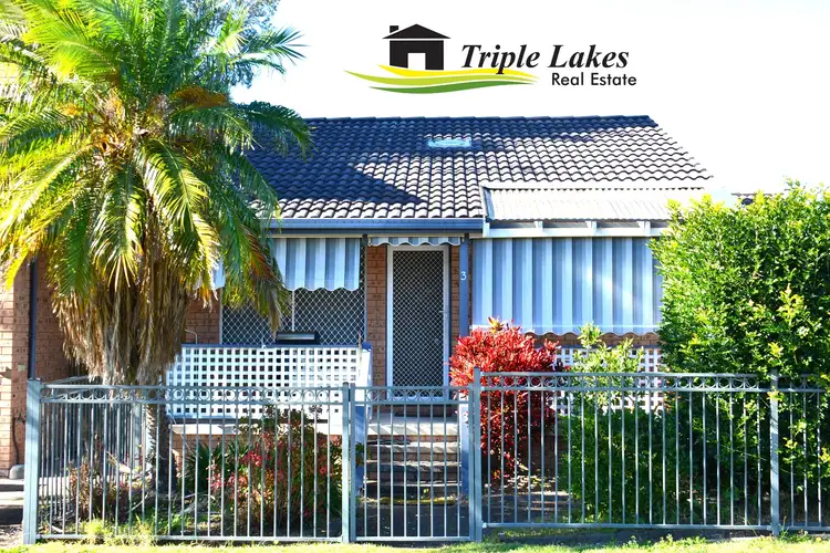 Main view of Homely unit listing, 3/46-48 Natuna Avenue, Budgewoi NSW 2262