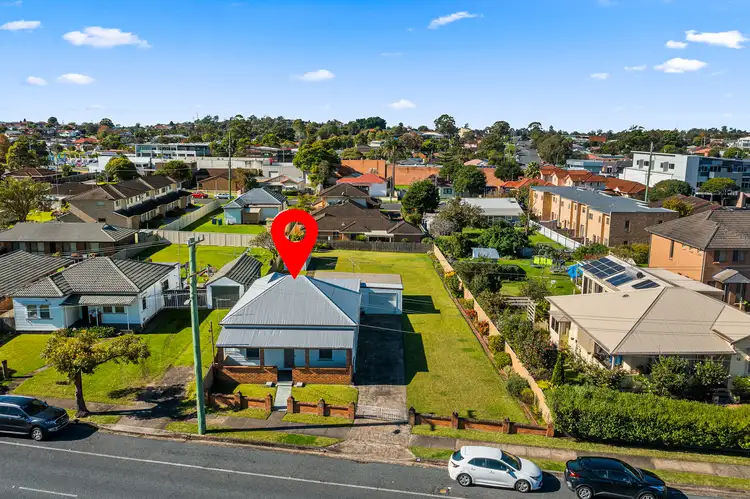 10 Station Street, Dapto NSW 2530