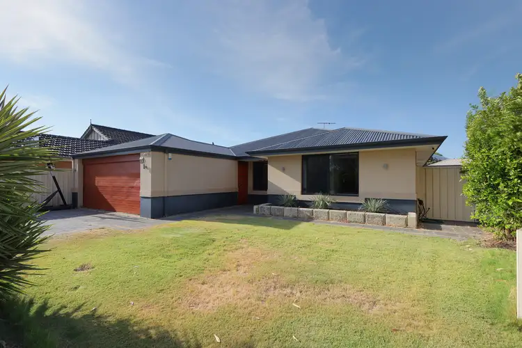 15 Meerup Drive, Success WA 6164