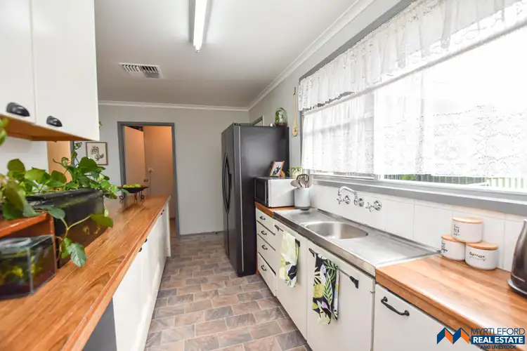 Sixth view of Homely house listing, 7 Woodside Court, Myrtleford VIC 3737
