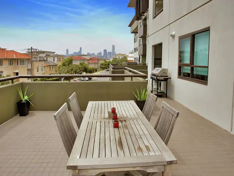13/174 Esplanade East, Port Melbourne VIC 3207