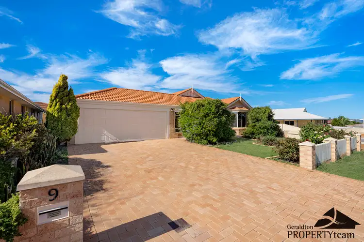 9 Shoreview Street, Wandina WA 6530