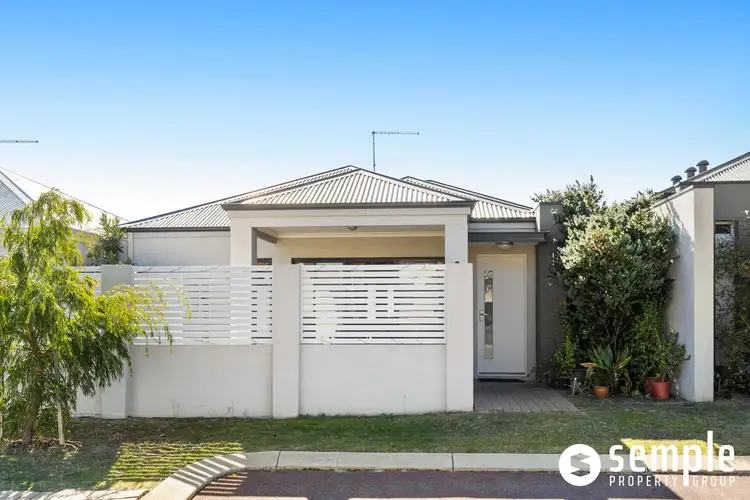 16/1 Lomax Court, Beeliar WA 6164