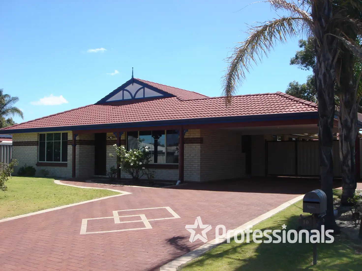 Main view of Homely house listing, 10 Chapman Close, Australind WA 6233